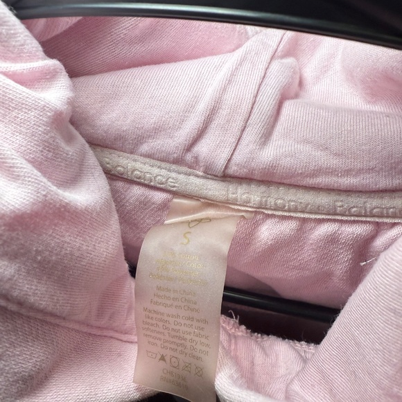 Soft pink cotton hoodie Size Small - Picture 3 of 4